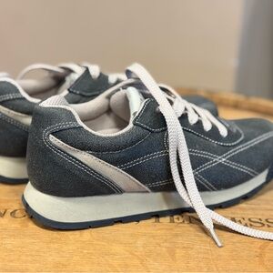 New! Women’s American Eagle shoes